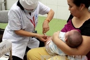 Tiếp tục tiêm vắcxin Quinvaxem trên phạm vi toàn quốc