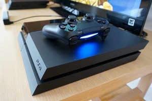 Lượng bán PS4 đạt 1 triệu chiếc trong ngày đầu tiên