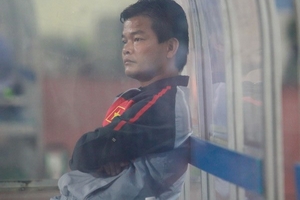 Tấn Trường không được bắt chính, VFF hỗ trợ Văn Nhiên 20 triệu đồng