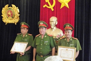 TP. HCM: Bắt băng trộm phụ tùng ô tô