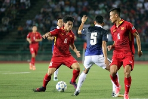Văn Quyết, Quang Hải ghi bàn, Việt Nam giành trọn 3 điểm trước Campuchia
