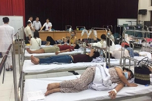 Quá tải bệnh nhân SXH: Do người bệnh quá lo lắng?