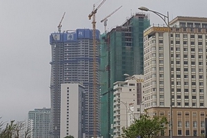 Đà Nẵng: Phát hiện công trình khách sạn hàng chục tầng sai phép