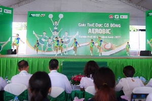 Khai mạc giải thể dục cổ động aerobics TP.HCM tranh cup Milo lần I - 2017