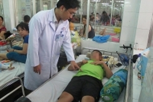 Hiểu sai lời bác sĩ, bé trai 3 tuổi bị mẹ cho nhịn ăn đến đói lả