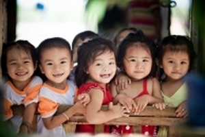 Đừng hỏi con được điểm mấy, hãy hỏi hôm nay con đi học có vui không