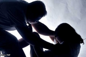 Tạm giữ thanh niên chặn xe hiếp dâm, cướp tài sản