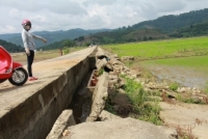 Đắk Lắk: Đê 300 tỷ đồng xuống cấp nghiêm trọng, nông dân thấp thỏm lo âu