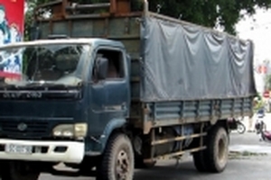 Kon Tum: Truy tìm tài xế gây tai nạn chết người rồi bỏ trốn