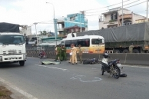 Xe tải bỏ chạy sau khi cán qua người nữ sinh viên 19 tuổi