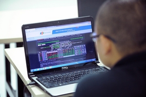 Thị trường tiếp tục khởi sắc, VN-Index lên 771 điểm