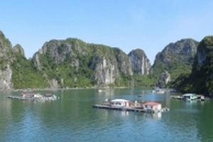 Hành trình nghìn đô ngược sông Hồng trên CNN