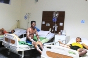 Ba bố con bị bỏng nặng trong lúc nấu ăn