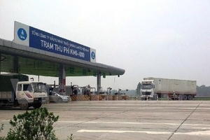 Khoảng 23.000 xe ôtô không thể đi vào được đường cao tốc