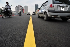 Thế nào là đi không đúng phần đường?