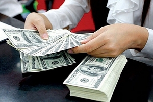 Sáu tháng, hơn 2 tỷ USD kiều hối về TP HCM