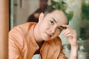 Nhật Tinh Anh cưới cô gái đã li hôn và có 2 con riêng