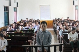 Truy sát hai thanh niên sau lời mách của người yêu