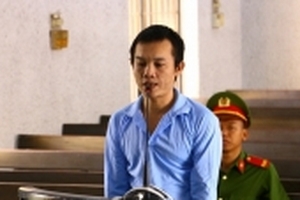 Đắk Lắk: Người đàn ông hiếp dâm con gái ruột của mình lãnh án