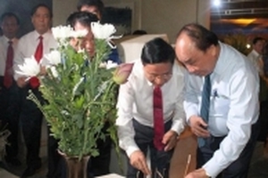 Thủ tướng dâng hương tri ân các anh hùng liệt sĩ tại Ngã ba Đồng Lộc