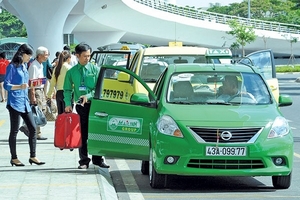 Hà Nội muốn tất cả taxi chung một màu sơn từ 2025