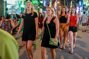 Giá đất quanh phố đi bộ Bùi Viện tăng đột biến