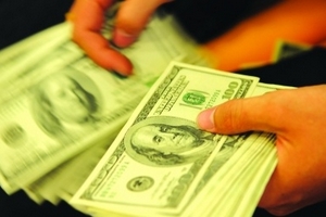 Cách ứng xử chính sách khôn ngoan với ngoại tệ