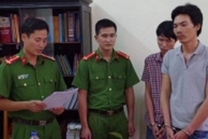 Vụ đốt xe Fortuner vì nghi bắt cóc trẻ em: Bắt tạm giam 3 người