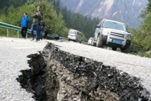 Du lịch ở Cửu Trại Câu điêu đứng sau động đất