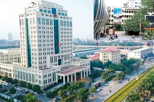 Di dời trụ sở bộ ngành khỏi nội đô Hà Nội: Đua nhau bám trụ “đất vàng”