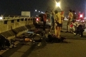 Chạy ngược chiều đâm trực diện vào ô tô, nam thanh niên tử nạn