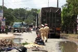 Nữ sinh 17 tuổi bị xe container cán tử vong khi đang đến trường