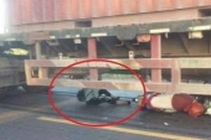 Bắc Giang: Cô gái trẻ thoát chết thần kỳ khi bị xe container cuốn vào gầm