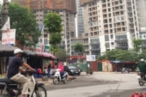 Hà Nội: Đi làm kiếm tiền cưới vợ, nam thanh niên bị chém tử vong