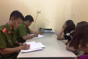 Gái bán thân 'vui vẻ' cùng khách được hưởng 50.000 đồng