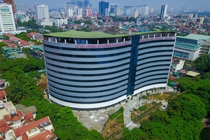 Bệnh viện 50 triệu USD hai thập kỷ 'ngủ quên' giữa lòng Hà Nội