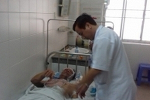 Cần Thơ: Ăn cỗ cưới, 8 người bị bỏng nặng vì bếp cồn