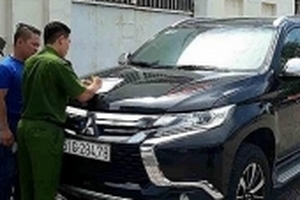 Ông Đoàn Ngọc Hải ‘một mình’ xuống đường xử phạt hàng loạt ô tô lễ Quốc khánh