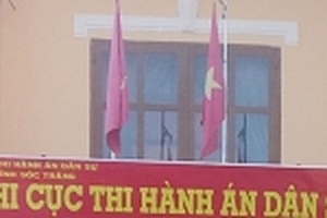 Sóc Trăng: Khởi tố nguyên Chi cục trưởng Thi hành án dân sự