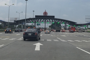 Thực hư việc hợp đồng BOT giao thông đóng dấu... bảo mật