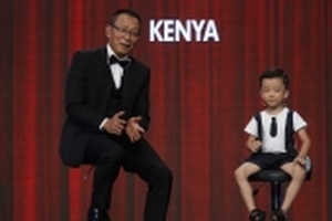 Cậu bé 5 tuổi khiến MC Lại Văn Sâm 'tròn mắt' vì nhận biết được 50 quốc kỳ trên thế giới