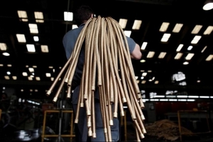 Giá kim loại hôm nay (13/9): Đà phục hồi của đồng bị kìm hãm bởi đồng USD