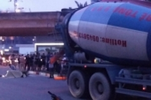 Va chạm giao thông, cô gái trẻ bị cuốn vào gầm xe bồn tử vong tại chỗ