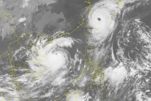 Bão số 10 được cảnh báo cấp độ đỏ mạnh như thế nào khi đổ bộ vào đất liền?