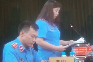 [Live] Xét xử Hà Văn Thắm sáng 14/9: Đề nghị tử hình Nguyễn Xuân Sơn