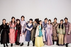 Idol lấn sân diễn xuất: Tự tin hay tự làm khó?