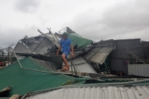 'Khúc ruột miền Trung' oằn mình trước cơn bão số 10