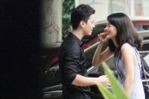 HOT: Bắt gặp Huỳnh Anh thân mật với Hạ Vi, rộ nghi vấn đang hẹn hò