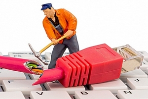 Mạng Internet trong nước 'đứt' vì bão số 10