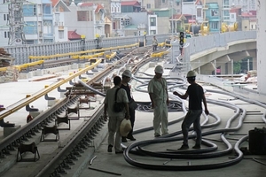 Dự án Cát Linh – Hà Đông: Đường xong, thiếu tiền mua tàu